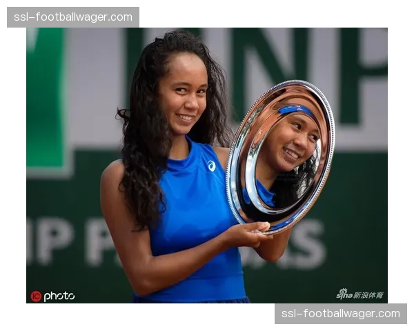 加拿大新星费尔南德斯与知名经纪公司CAA签约